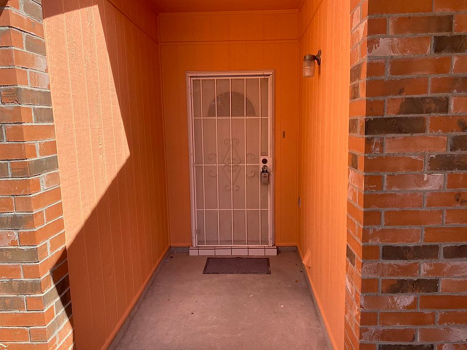 1st image of 12174 El Greco Cir