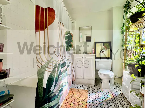 338 9th Avenue image 9 of 9