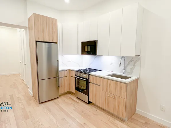 228 West 18th Street image 1 of 6