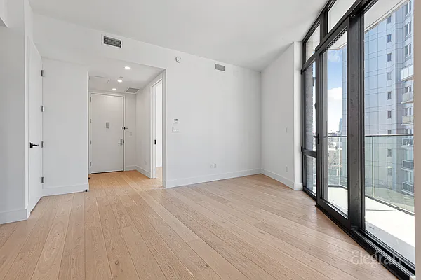 Rented by Elegran | media 12