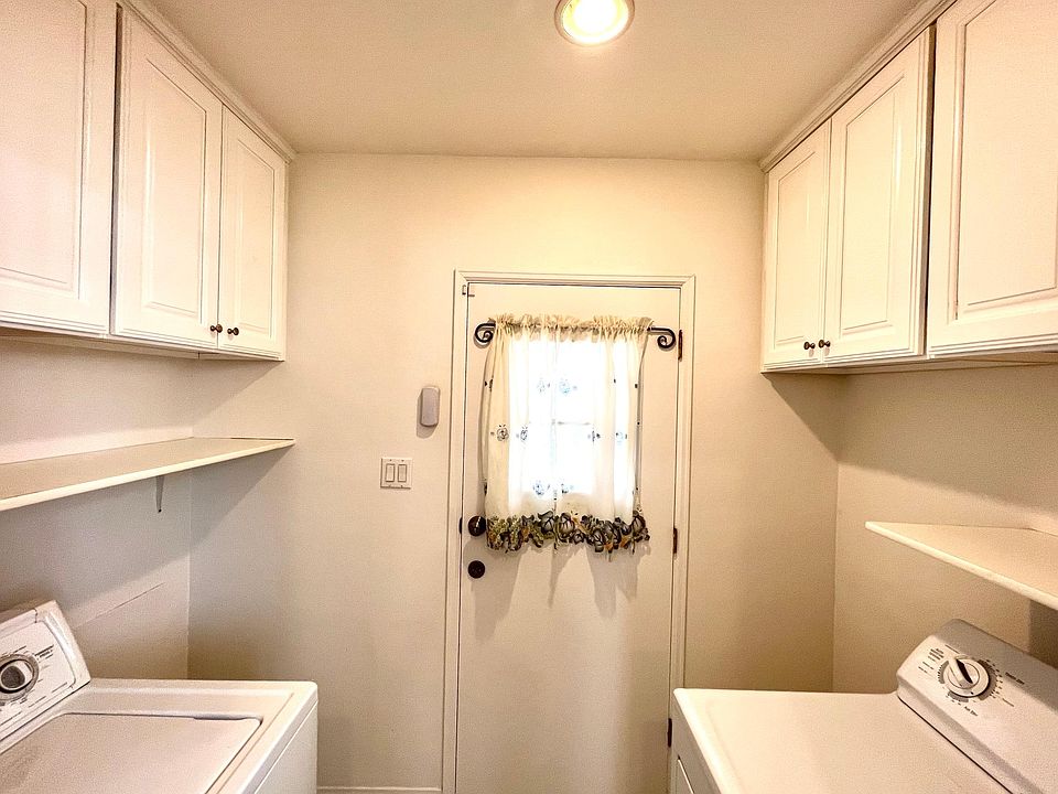 1st image of 533 W Fernfield Dr