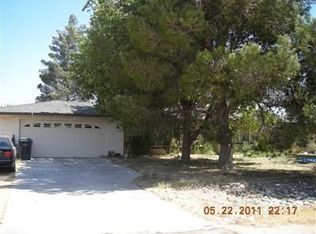 21812 Carlisle Rd, Apple Valley, CA 92307