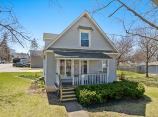 247 Washington Ave, Hampshire, IL