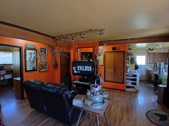 3rd image of 22119 Foss Rd NE