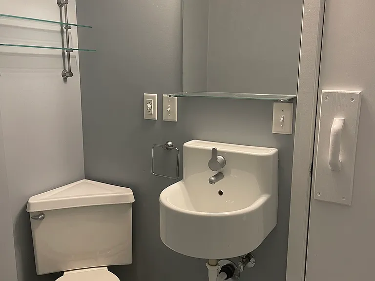 4837 Chicago Ave — Photo 11