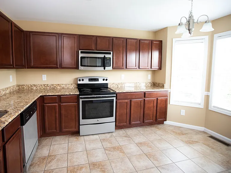 Whitehall Terrace Townhomes — Photo 11
