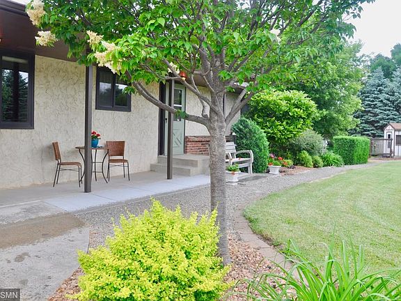 2nd image of 15176 340th St