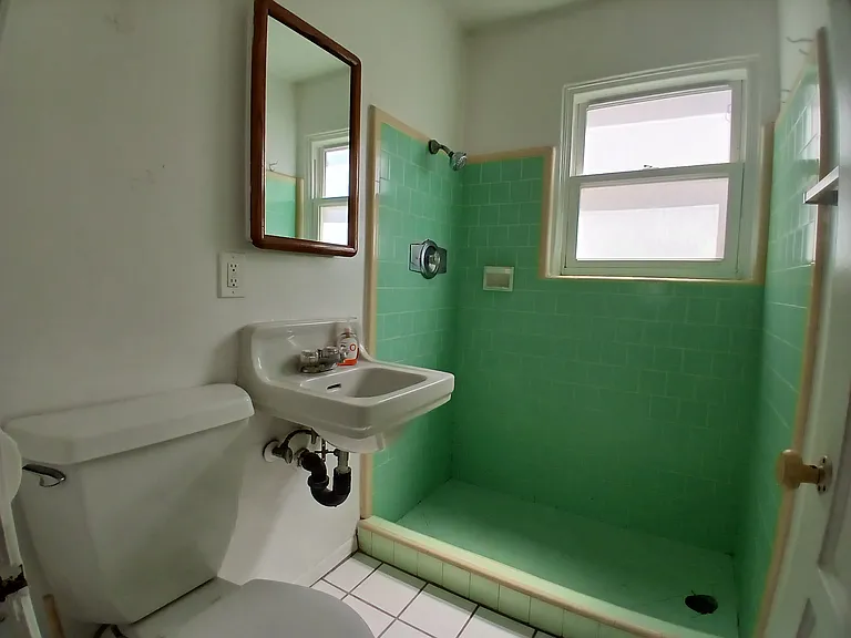 1268 Thomas Ave #1268 — Photo 7