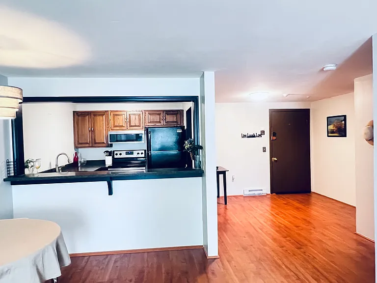 35 Berlin St #11 — Photo 4