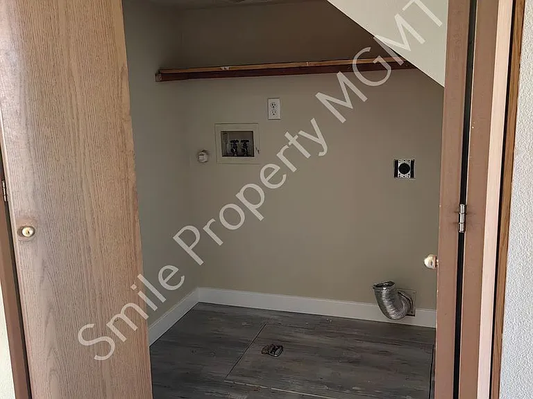 12616 SE Taggart St — Photo 10