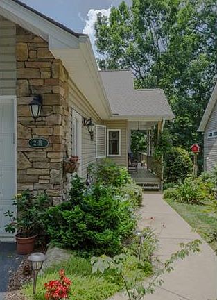 2nd image of 2119 Cumming Woods Ct