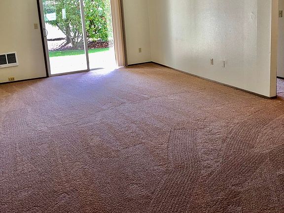 5th image of 6820 SW Hall Blvd #449