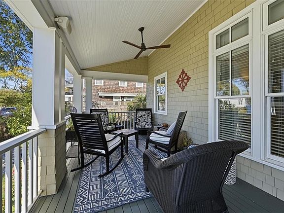 5th image of 504 Seaside Dr