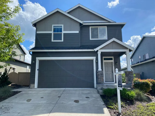 3234 NW 45th Ct, Camas, WA 98607