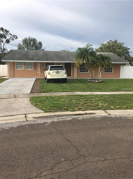1st image of 8215 Pinehurst Cir