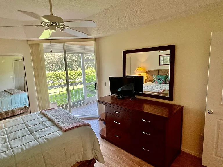101 Muirfield Ct #F — Photo 13