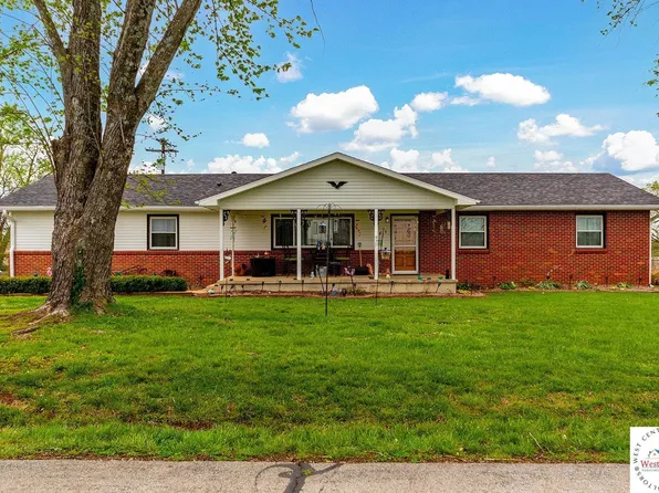 927 Pinnacle St, Warsaw, MO 65355