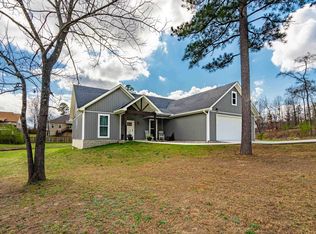 1038 Marion Anderson Rd, Hot Springs, AR 71913