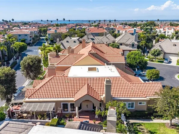 6062 Eaglecrest Dr, Huntington Beach, CA 92648