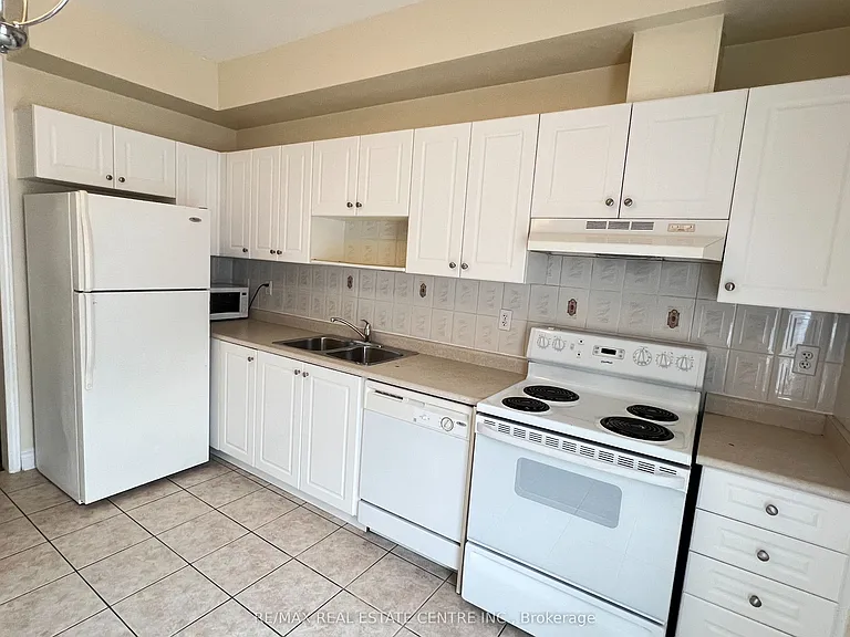 435 Hensall Cir #178 — Photo 9