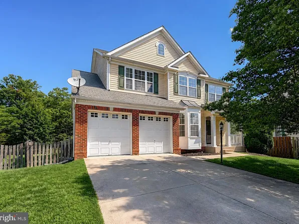10482 Carberry Ct, White Plains, MD 20695