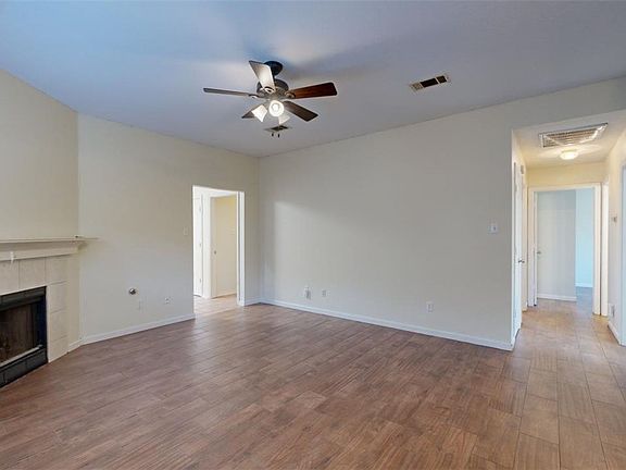 3rd image of 2309 Carnation Ct