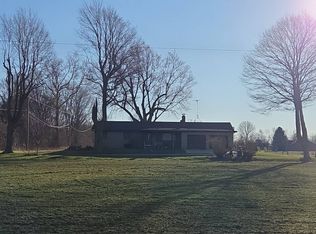 3262 W Wagner Rd, Buchanan, MI 49107