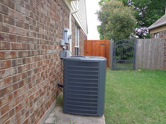 4th image of 4905 Hibiscus Dr