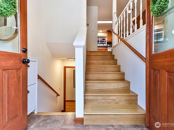 3rd image of 16850 429th Avenue SE