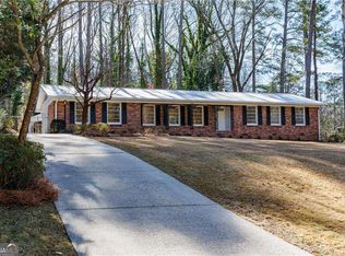 2996 Arrowood Dr, East Pt, GA 30344