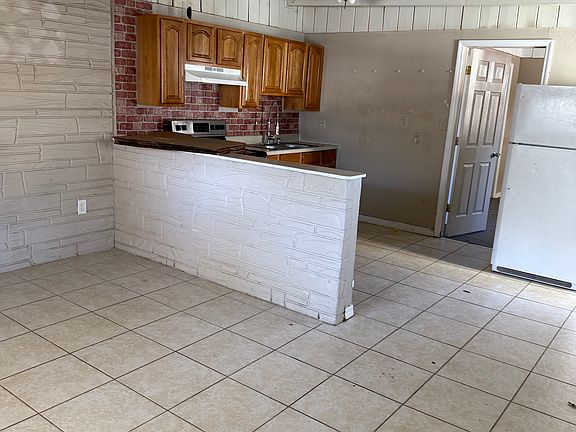 5th image of 1609 E 143rd Ave APT 103