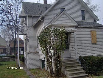 2nd image of 75 E James St