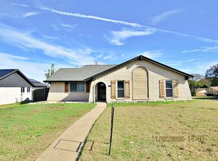 1700 Hendrick Dr, Plano, TX 75074