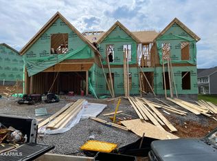 1407 Ridge Climber Rd, Knoxville, TN 37922