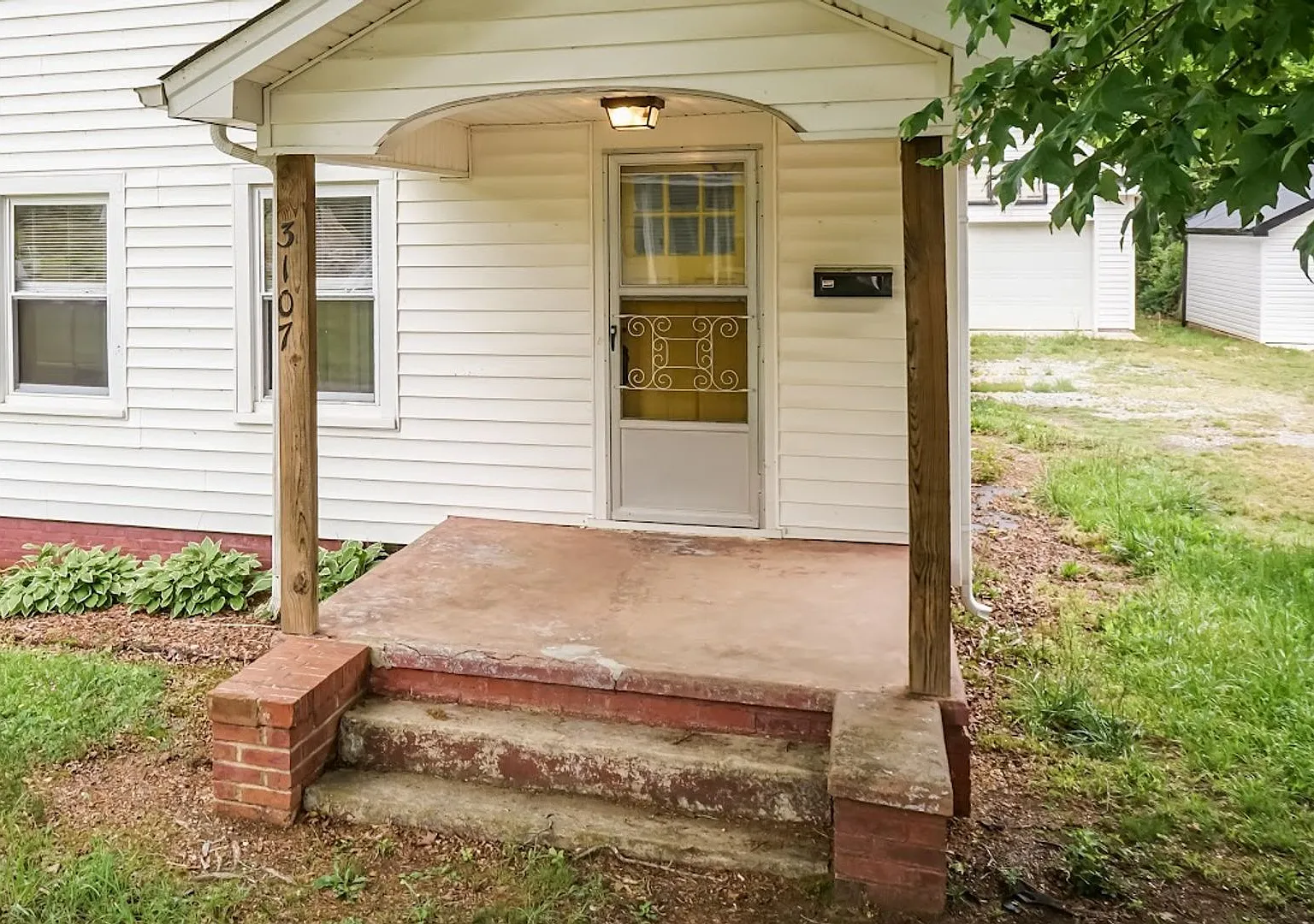 Cute and Tranquil 2 bed/1bath near Elon — Photo 2