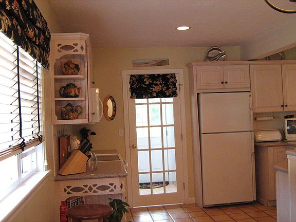 maple kitchen