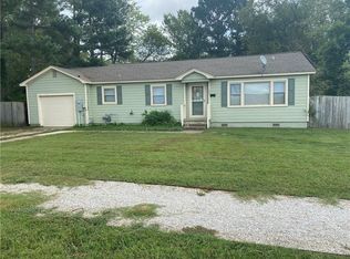 807 SE C St, Rogers, AR 72712