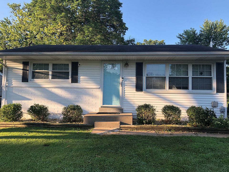 1st image of 220 Floralea Pl