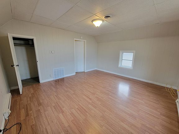 2nd image of 901 W Beardsley Ave #C