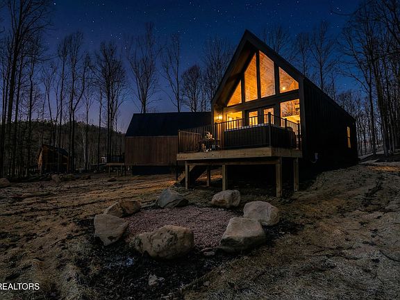 4th image of 210 Braydens Way