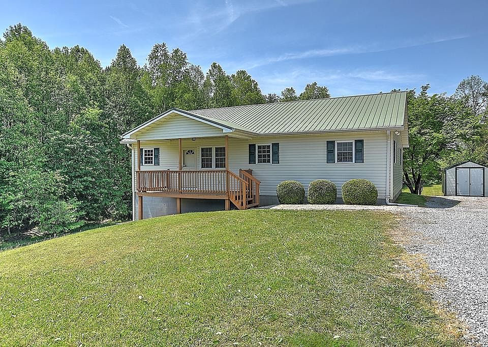1st image of 145 Daniels Ln