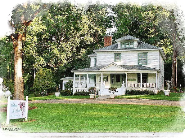 45 Wayah St, Franklin, NC 28734