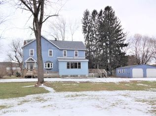 573 Gilbert Rd, Gilbert, PA 18331