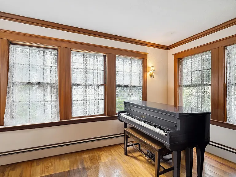 9 Adams St #1 — Photo 7