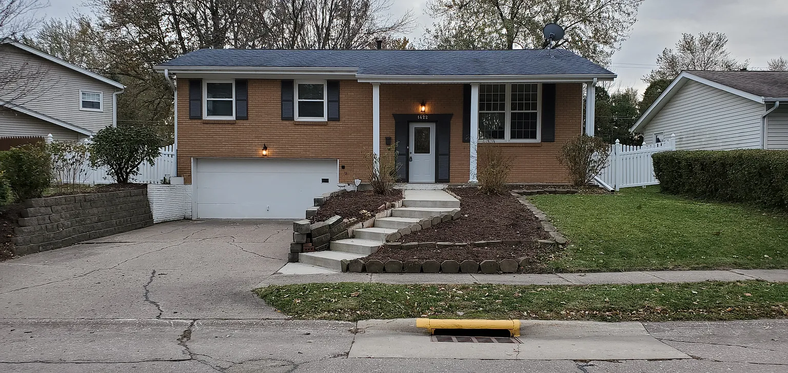 1422 18th Ave photo 1