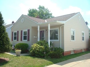 12812 Reindeer Ave, Garfield Heights, OH