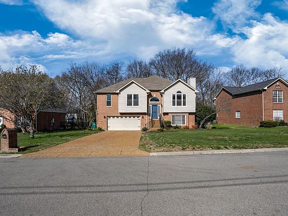 2nd image of 2938 Churchill Ln