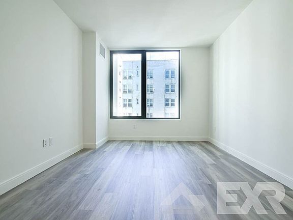2nd image of 160 Clarkson Ave #2I