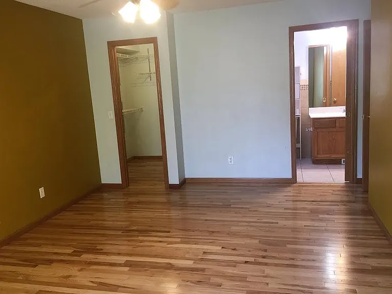 409 9th St #1 — Photo 3