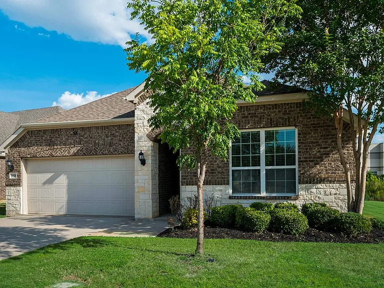 2668 Yacht Club Dr — Photo 33